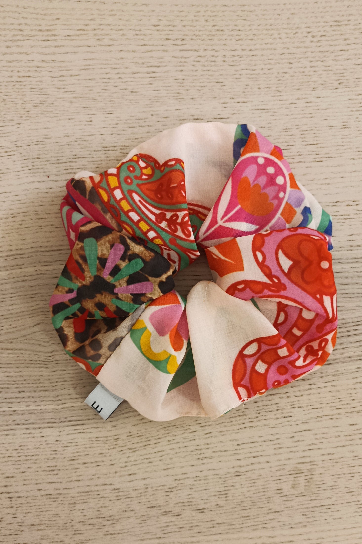 SCRUNCHIE ΑΥΓΟΥΣΤΟΣ (ivory)