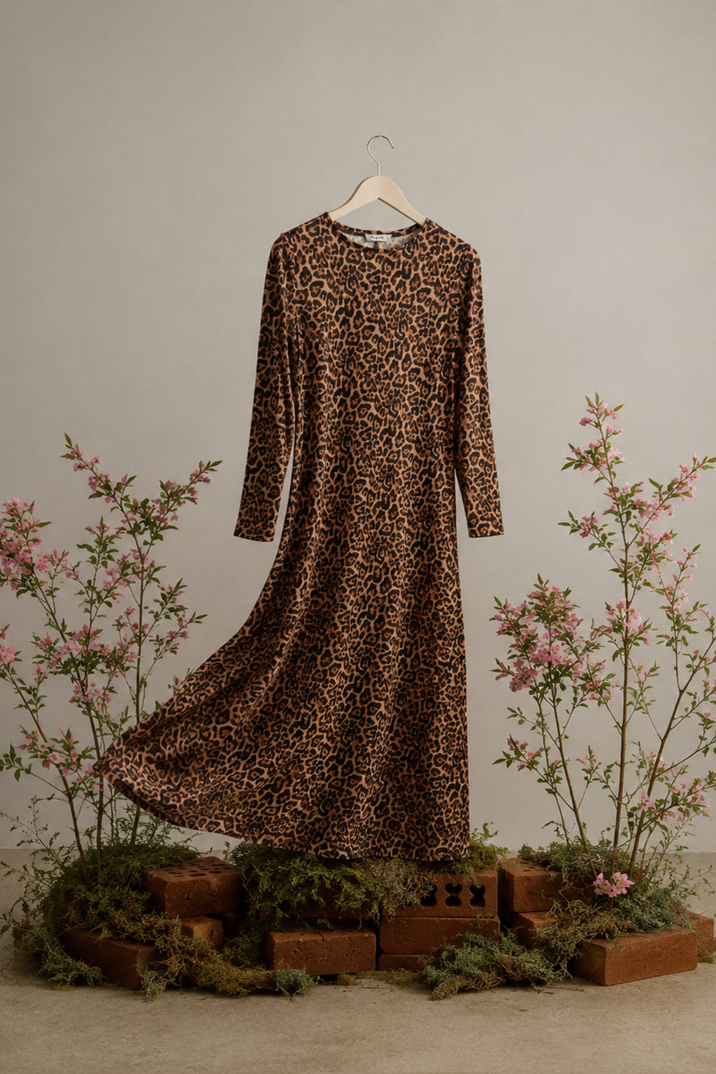BD22 DRESS (leopard)