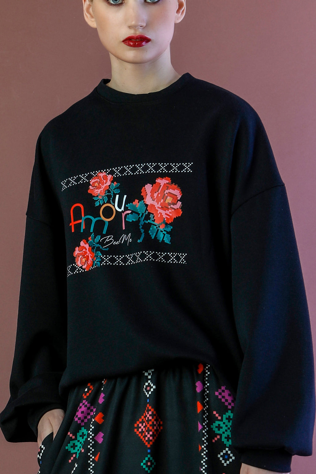 AMOUR SWEATSHIRT (black)