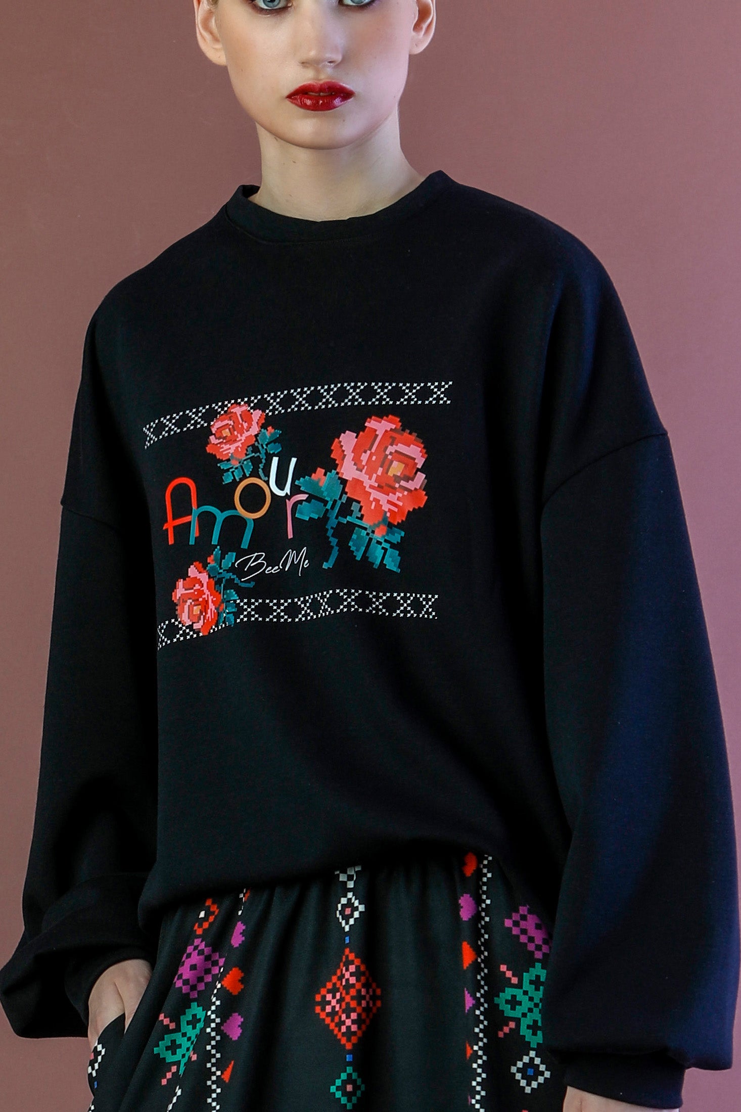 AMOUR SWEATSHIRT (black)