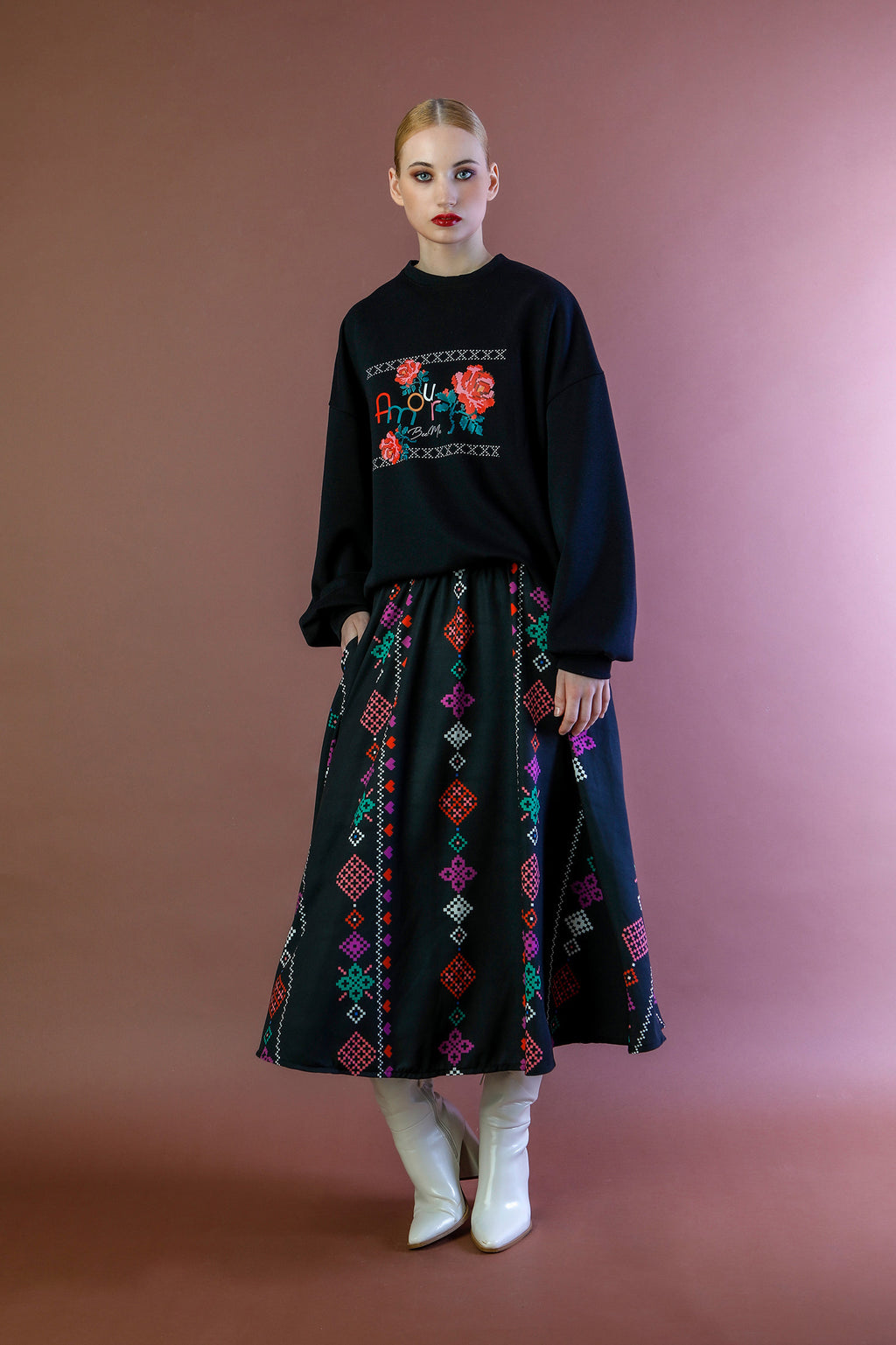AMOUR SWEATSHIRT (black)