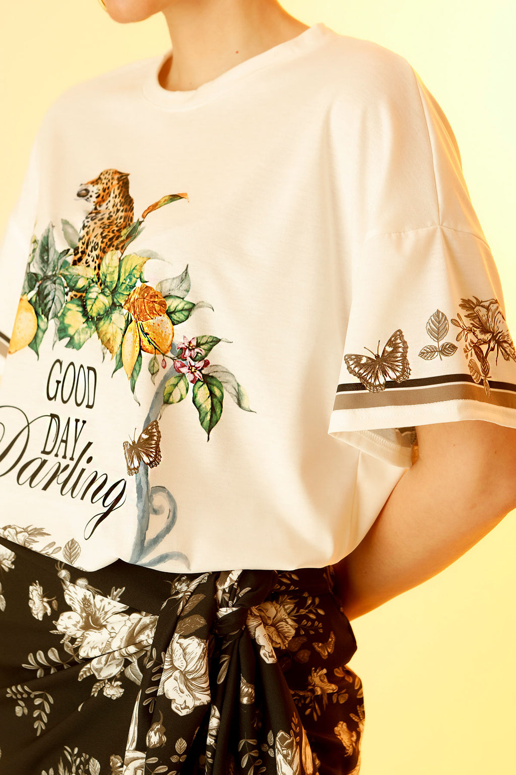T-SHIRT DARLING (white)