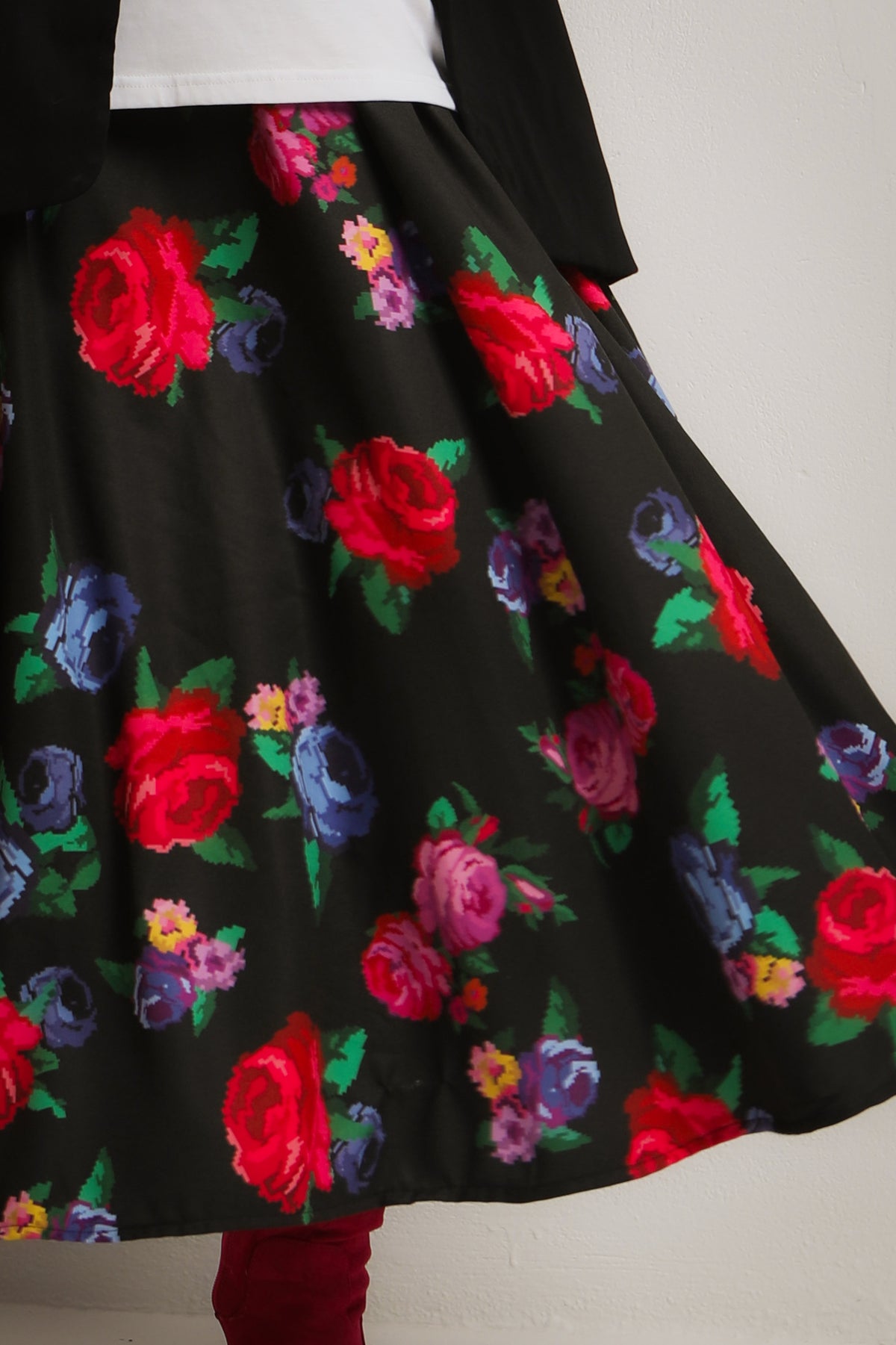 PEARL SKIRT) (roses)